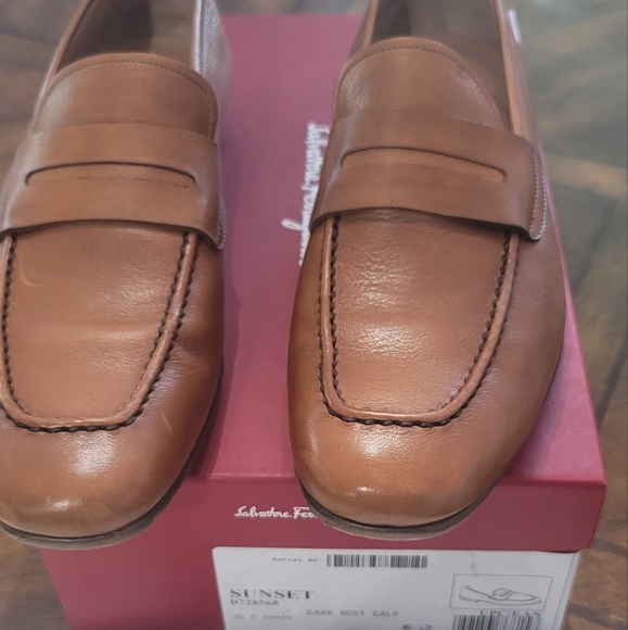 Salvatore Ferragamo Sunset Loafer - Picture 5 of 12